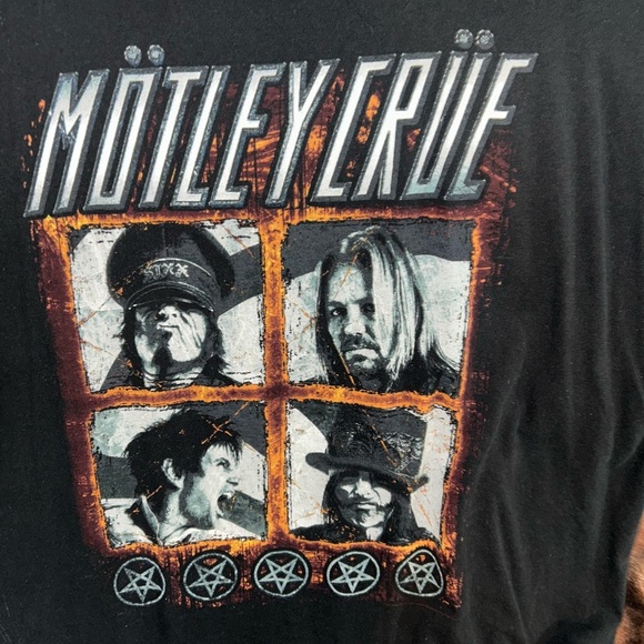 Motley Crue Black Graphic 2012 Tour Tee - Short Sleeve - Picture 2 of 5